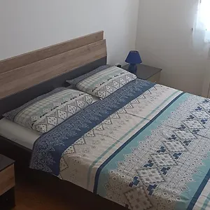 Apartment Mb, Pula